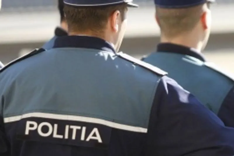 Sfaturi de la polițiști: Circulaţi cu grijă pe timp de ploaie