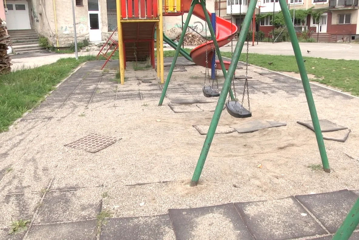 Unele locuri de joacă din Sighetu Marmației sunt periculoase pentru copii
