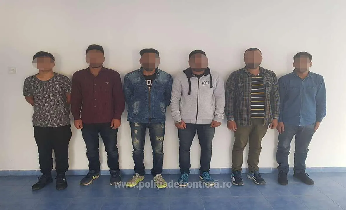 Șase cetățeni din India, opriți la frontiera de nord a țării
