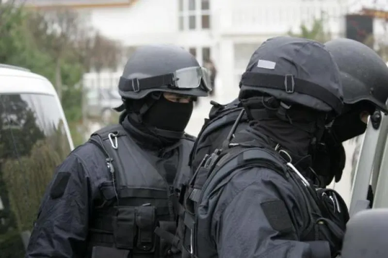 Percheziţii domiciliare fectuate de poliţiştii din Tăuţii Măgherăuş