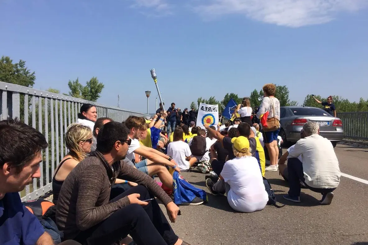 Abuzuri reclamate la graniţa cu Republica Moldova