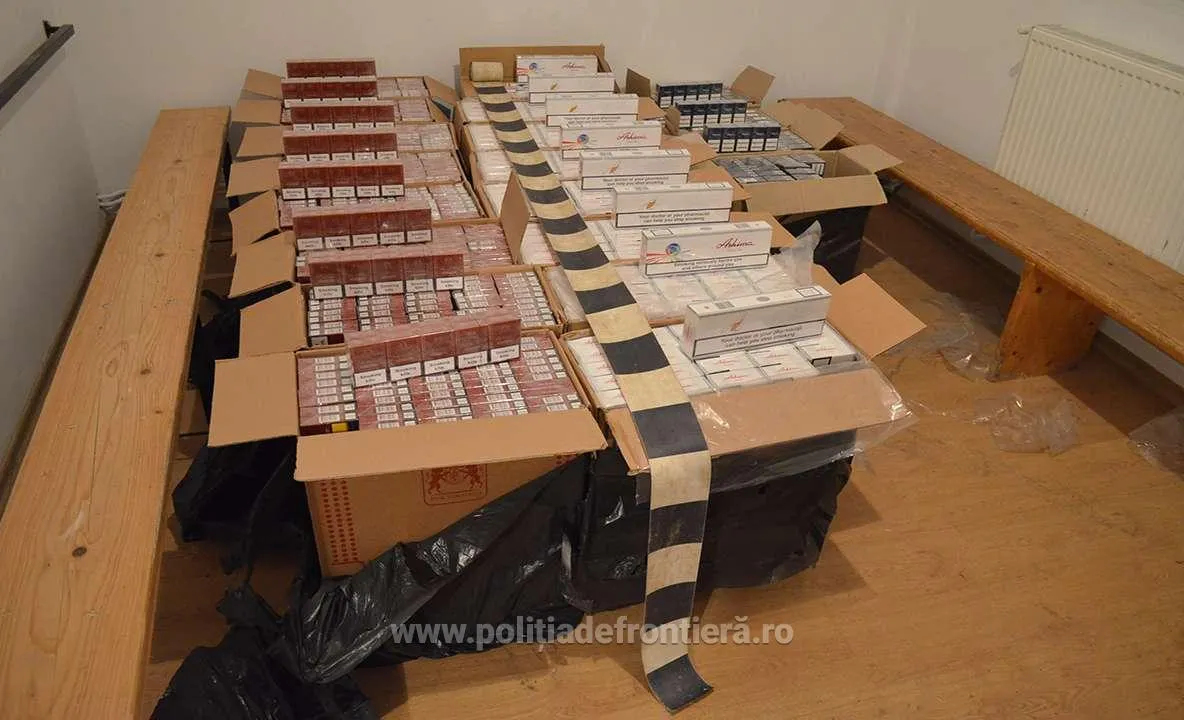 Aproximativ 20.000 de pachete cu țigări, confiscate la frontiera de nord