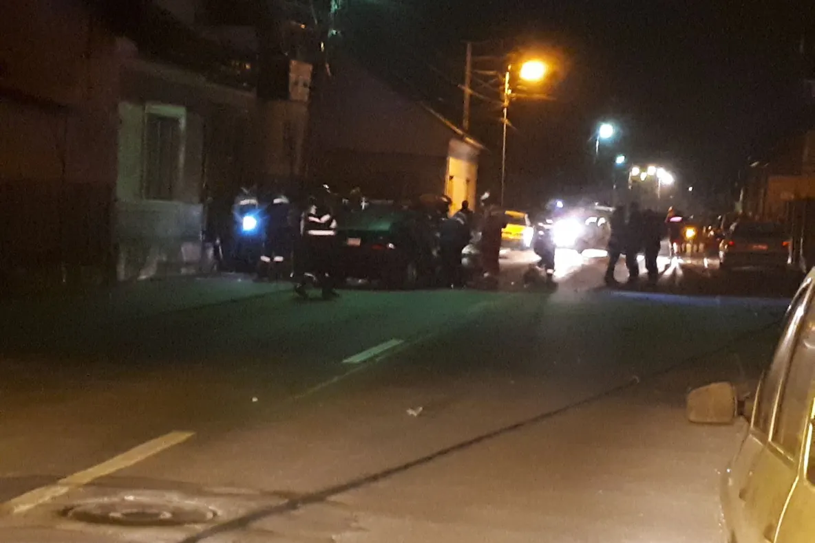 Accident grav în Sighetu Marmației. Un șofer a rănit un minor de 4 ani și a fisurat o țeavă de gaz