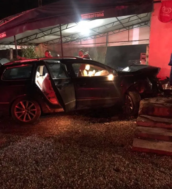 Accident grav, cu patru răniți, în Hideaga