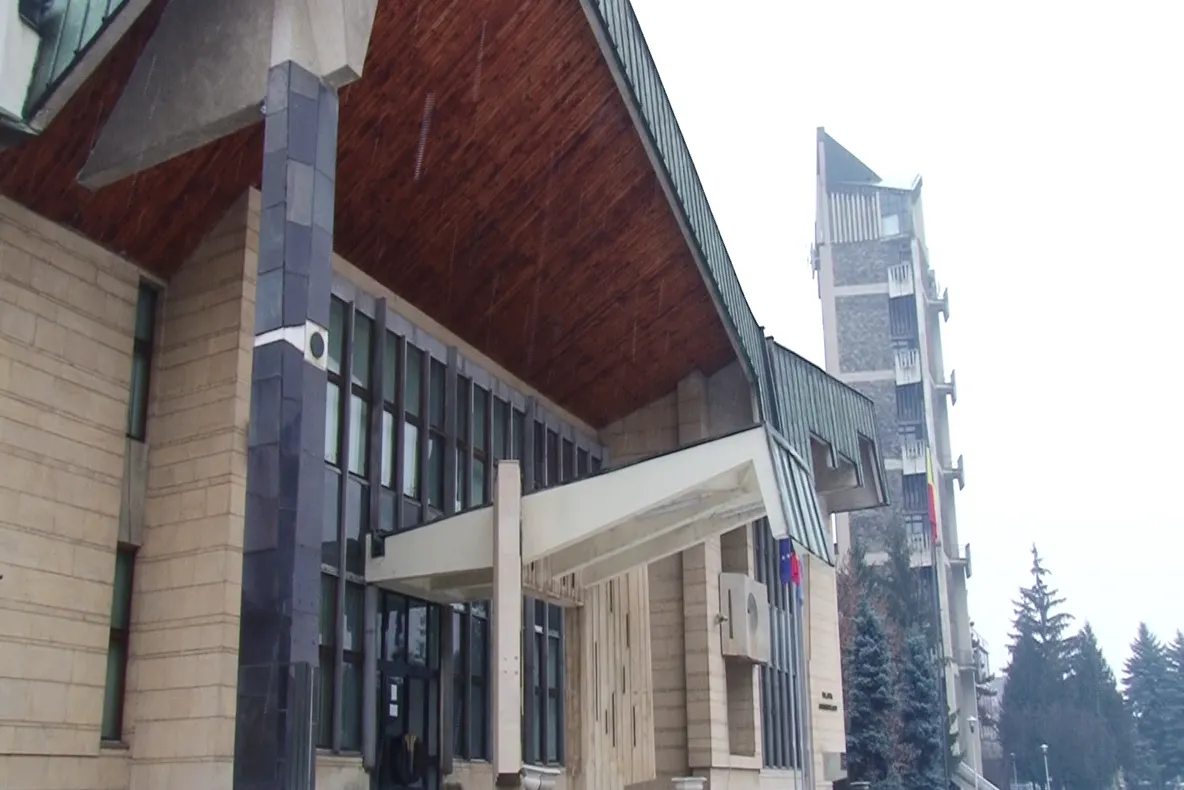 La 50 de ani de la reorganizarea teritorială a Regiunii Maramureș, Consiliul Județean va avea o poartă maramureșeană nouă