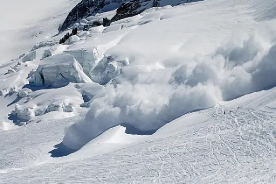 Pericol de avalanșă în zona Creasta Cocoșului