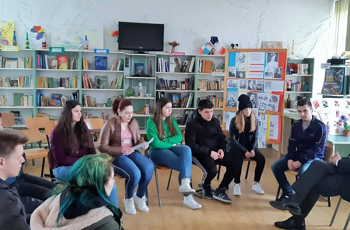 Proiectul ”Arta de a conduce”, promovat în alte opt unități de învățământ din județ