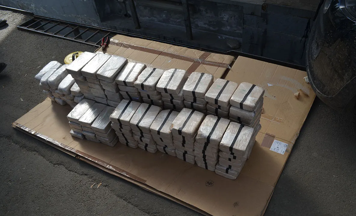 Doi olandezi, depistati în PTF Sighetu Marmaţiei cu 84 de kilograme de heroină