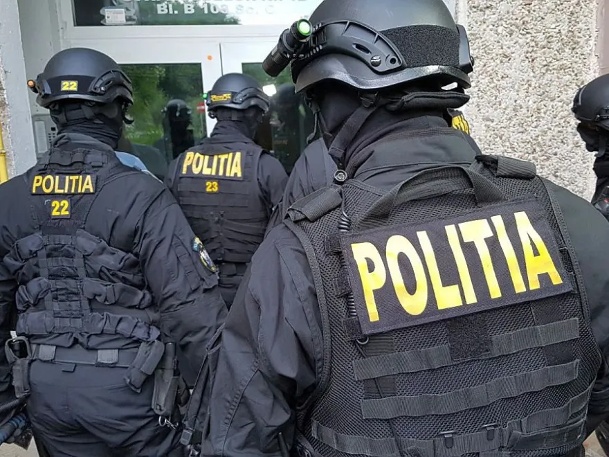 Percheziţie domiciliară pe raza oraşului Borşa, la locuinţa unui bărbat cercetat pentru contrabandă cu ţigări