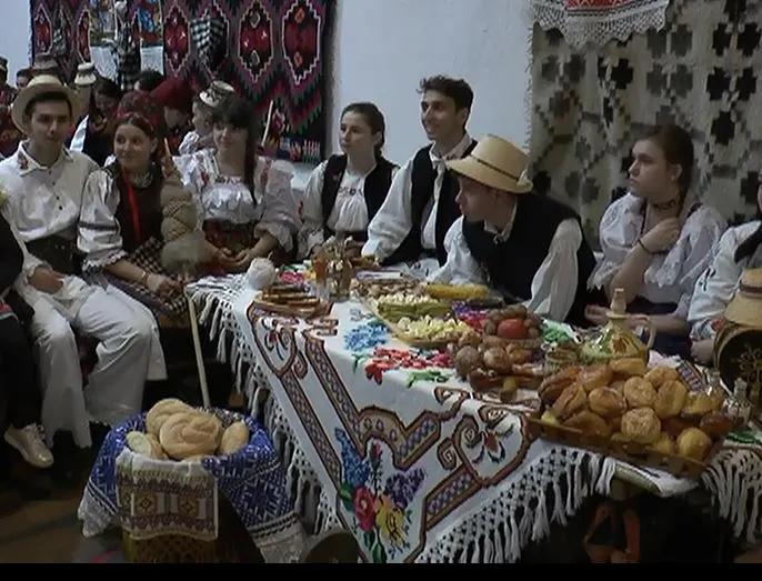 Competiție inedită! Elevii față în față cu tradițiile