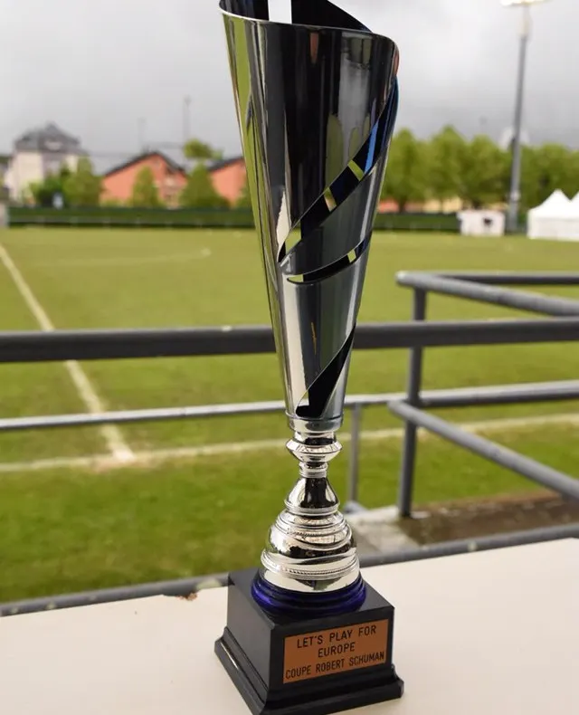 Meci de fotbal între delegația Maramureșului și reprezentanții misiunilor diplomatice în Luxemburg și ai Comisiei Europene