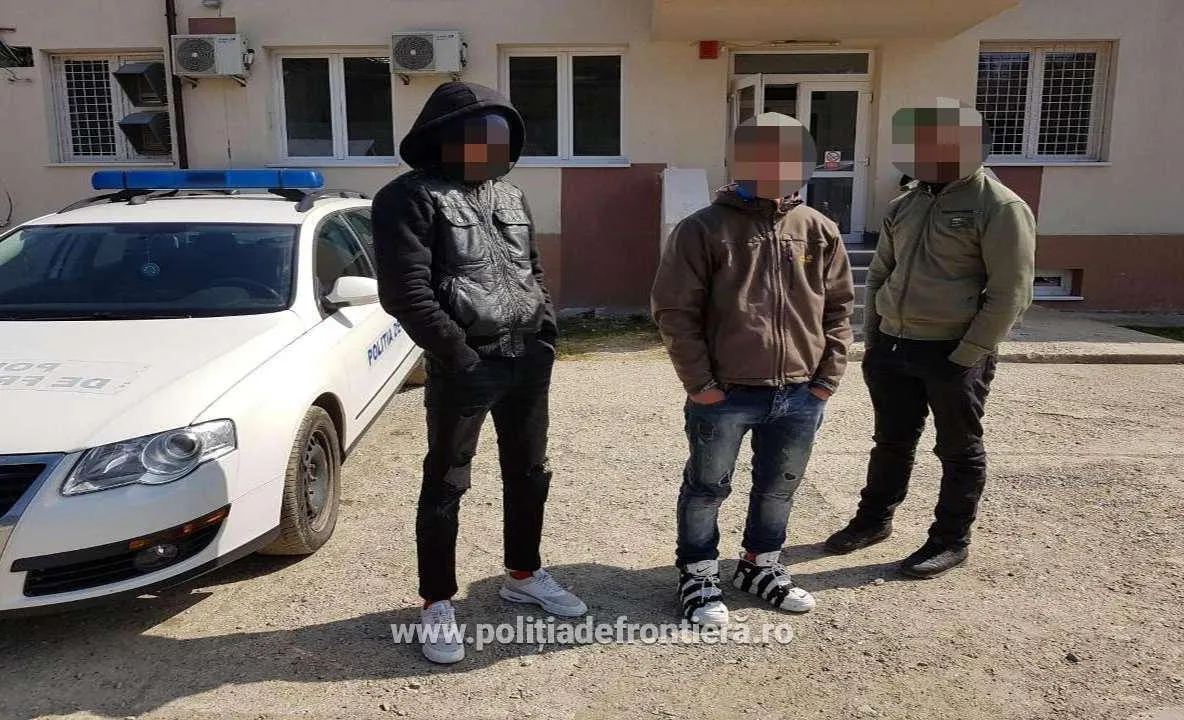 Trei cetățeni libieni, opriți la frontiera de nord a țării