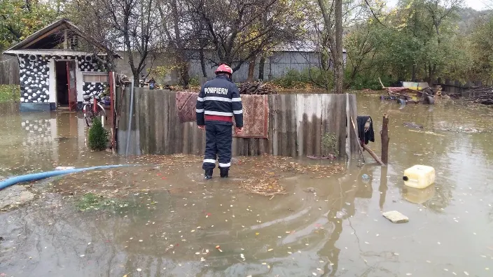 ATENŢIONARE HIDROLOGICĂ : Cod galben de inundaţii în Maramureş