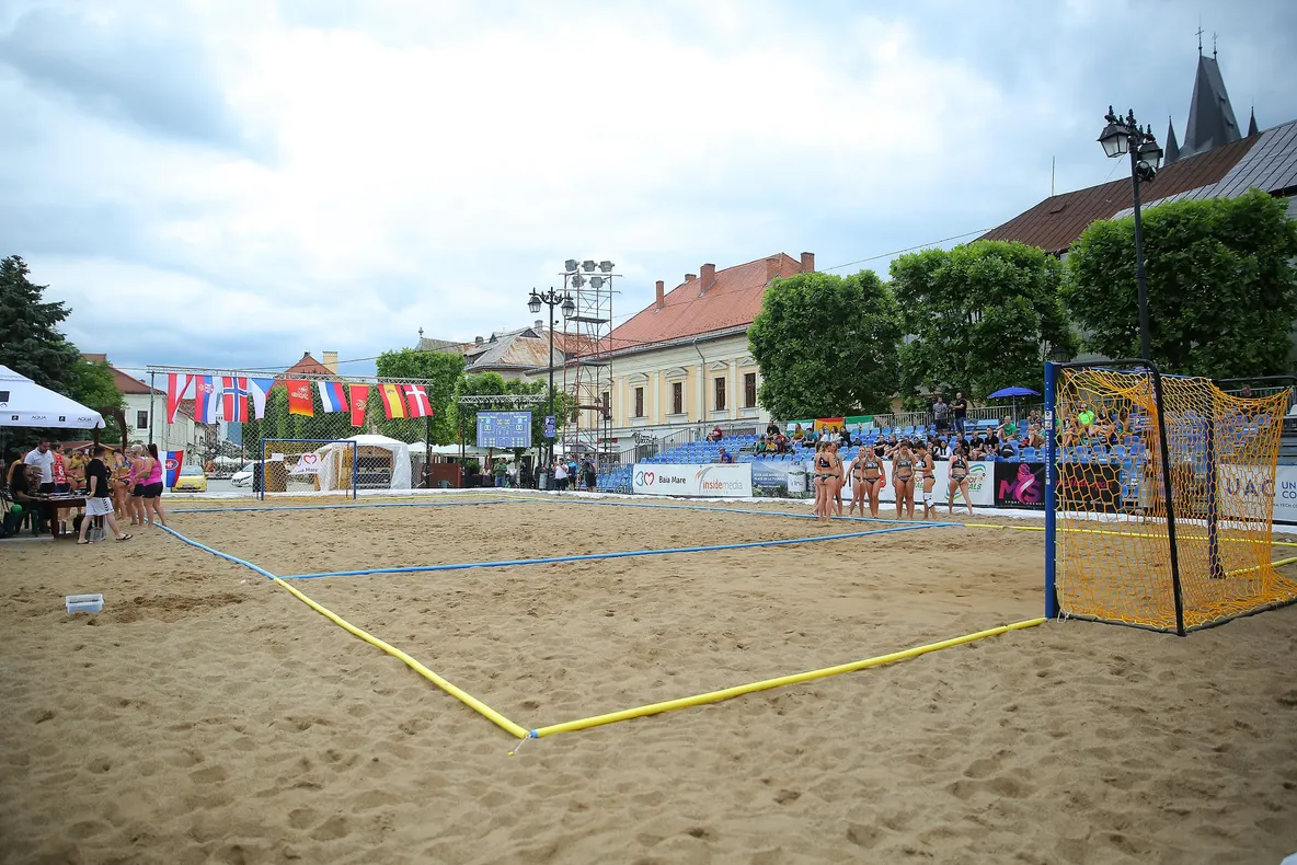 Baia Mare va fi pentru câteva zile capitala beach handball-ului european