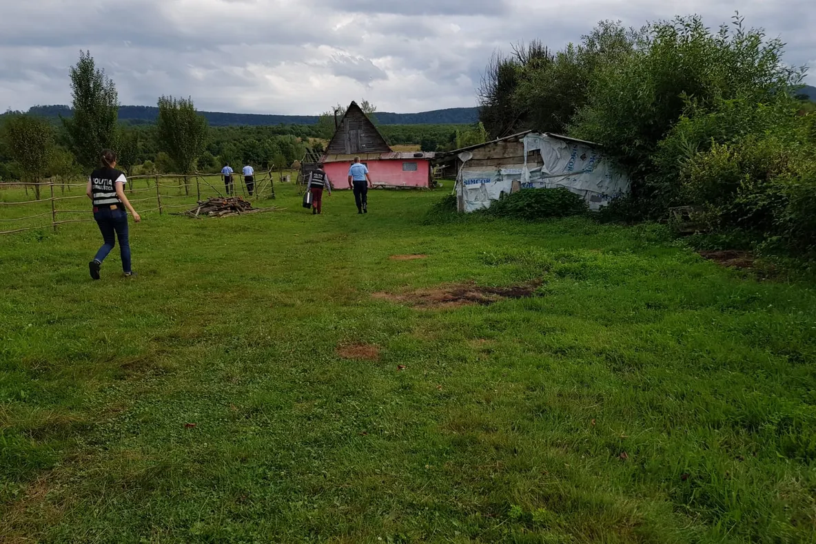 Plecat de acasă în urma unor discuţii în contradictoriu cu părinţii, găsit de poliţişti după 12 ore de căutări