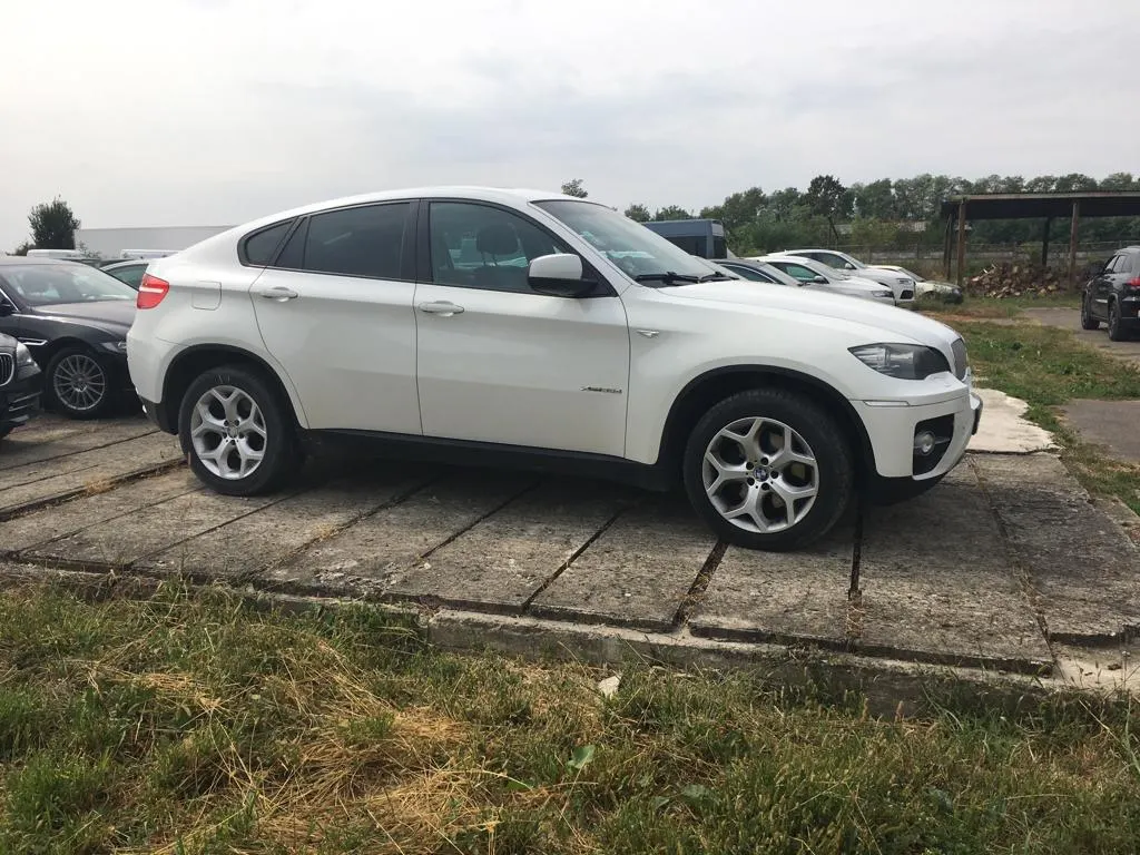 Mașină furată depistată de polițiști