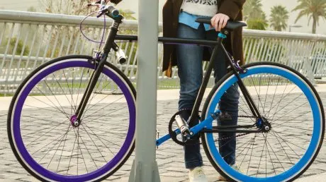 A furat o bicicletă şi a fost prins de poliţişti
