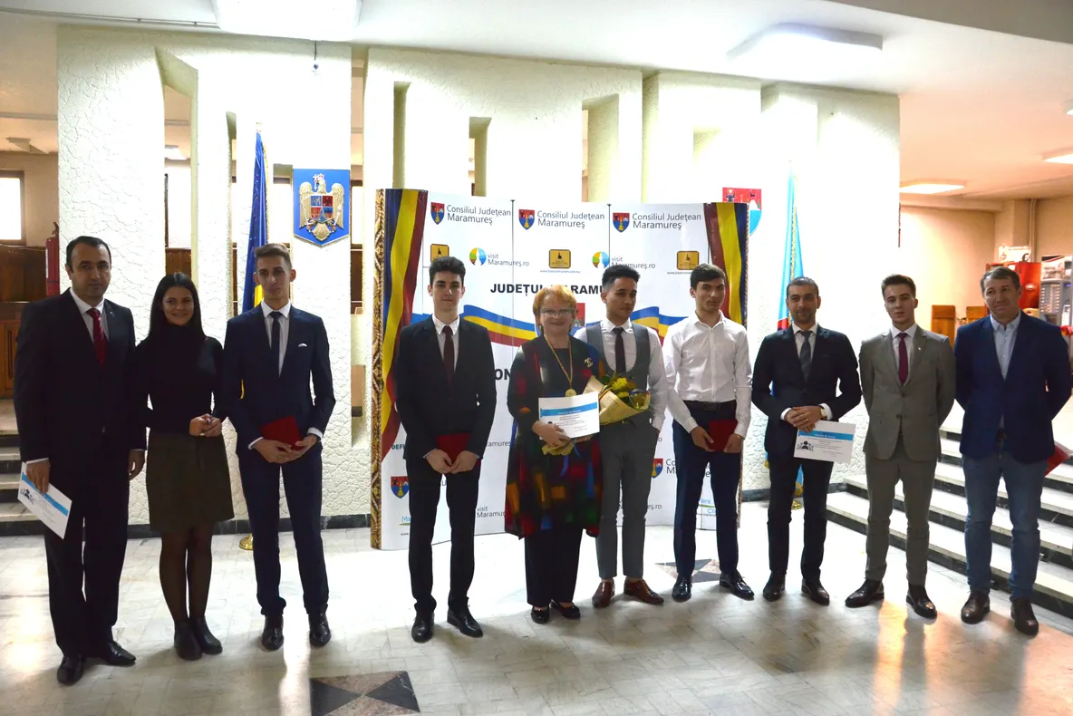 Elevi premiaţi în proiectul educațional ”Arta de a conduce”