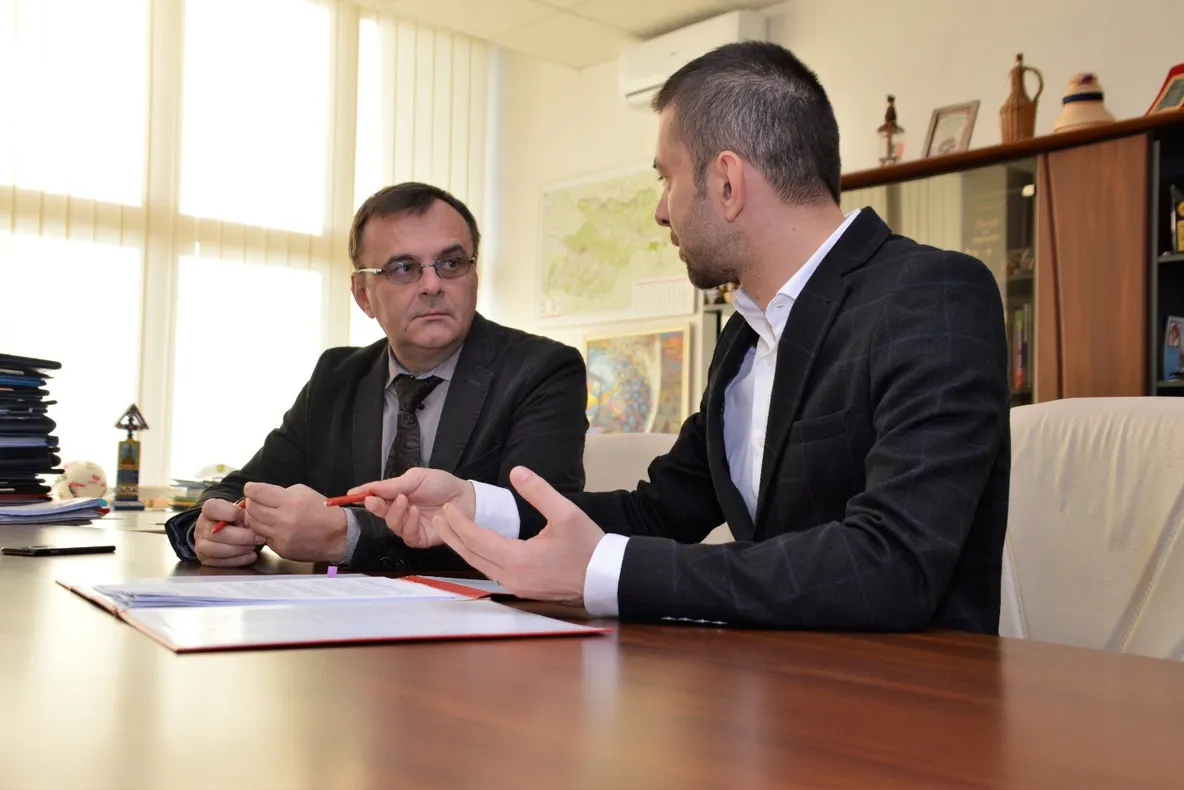 A fost semnat contractul de management la Centrul Județean pentru Conservarea și Promovarea Culturii Tradiționale ”Liviu Borlan” Maramureș