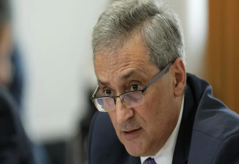 Marcel Vela, ministrul de Interne, va răspunde în fiecare miercuri întrebărilor puse de români, pe pagina sa de Facebook