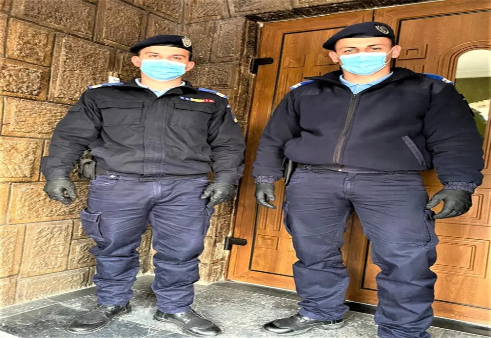 MARAMUREȘ: Un tânăr i-a dus droguri unui prieten aflat într-un centru de carantină