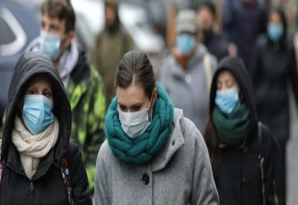 Patru județe din România au impus cetățenilor să poarte măsti când ies din casă