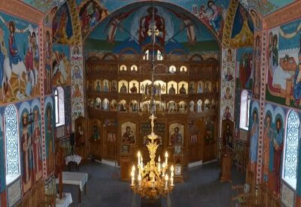 Slujbele religioase cu credincioşi vor fi reluate din 15 mai în condiţii speciale