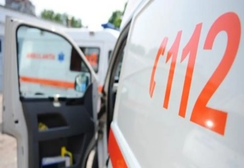 Accident de muncă mortal! Un copac a căzut peste un bărbat