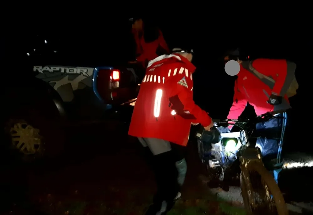 FOTO | Biciclist din Sighetu Marmației salvat de salvamontiştii din Satu Mare