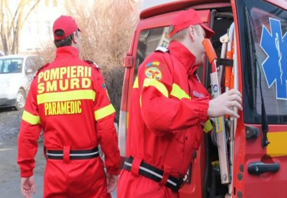 Accident provocat de un şofer beat! Acesta şi un pasager au fugit de la faţa locului şi au ascuns maşina