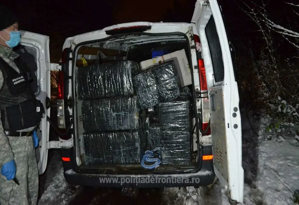 Focuri de armă în zona Barajului Firiza! Șapte  contrabandiști de țigări din Maramureș, prinși de polițiștii de frontieră