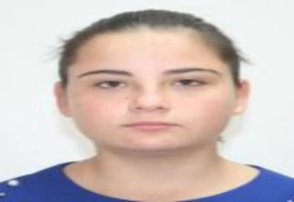 AȚI VĂZUT-O? Minoră dispărută de acasă! Poliția și familia o caută