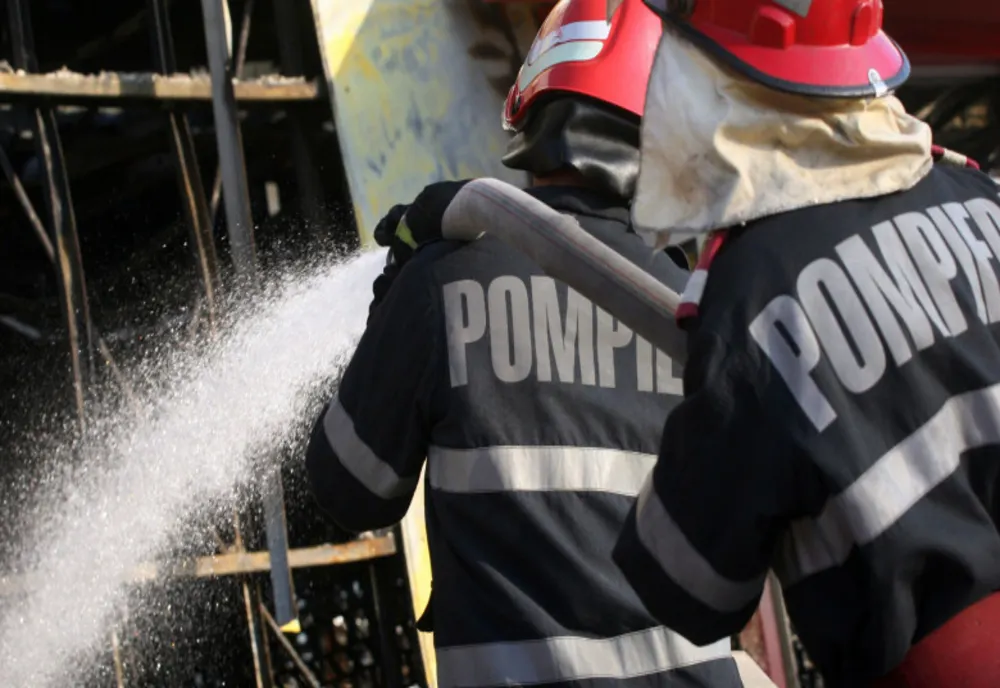 Incendiu la o gospodărie din Borşa! Pagube de aproximativ 300.000 de lei
