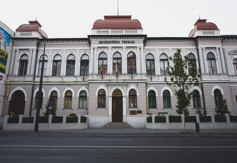 Universitatea Tehnică din Cluj-Napoca oferă 200 de locuri de cazare în Baia Mare pentru refugiaţii din Ucraina