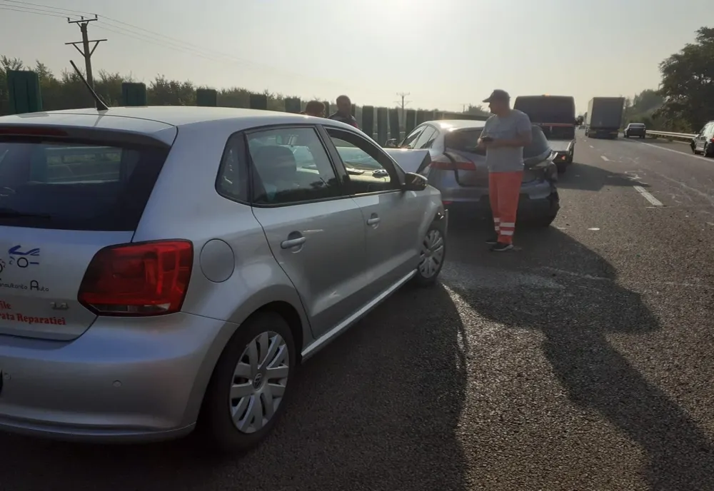 Accident cu trei maşini în Câţcău! Trei şoferi din Gherla, Maramureş şi Bistriţa-Năsăud au fost răniţi