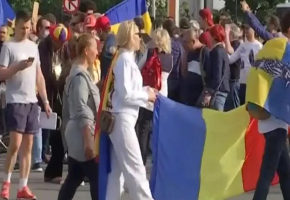 TREI FEDERAȚII SINDICALE ORGANIZEAZĂ MARȚI UN MITING DE PROTEST ÎN PIAȚA VICTORIEI