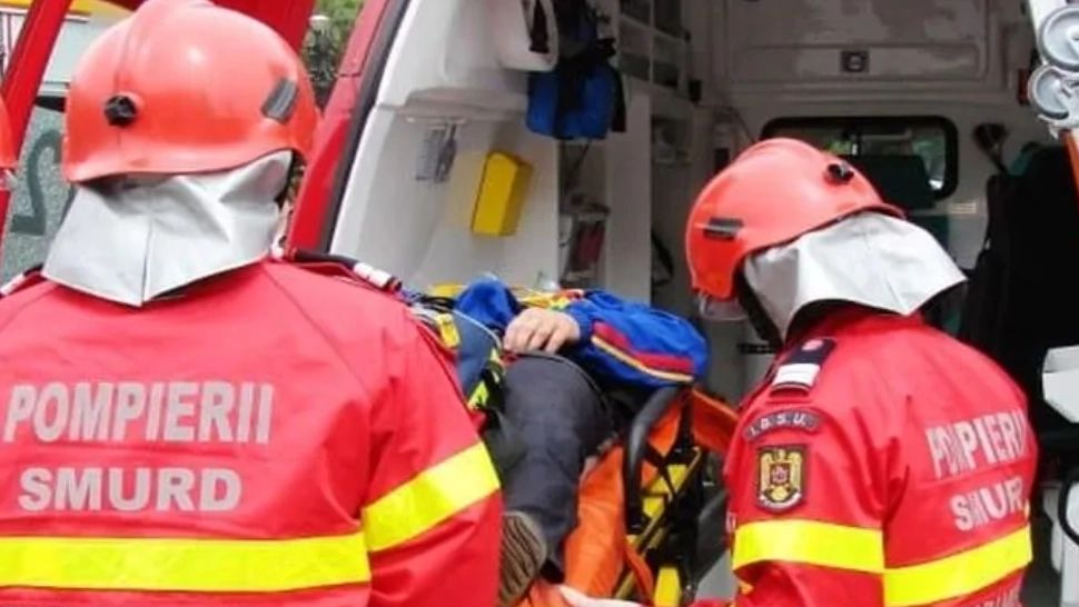Scandal într-o autospecială SMURD din Maramureș. Un bărbat a fost reținut după ce a agresat doi paramedici
