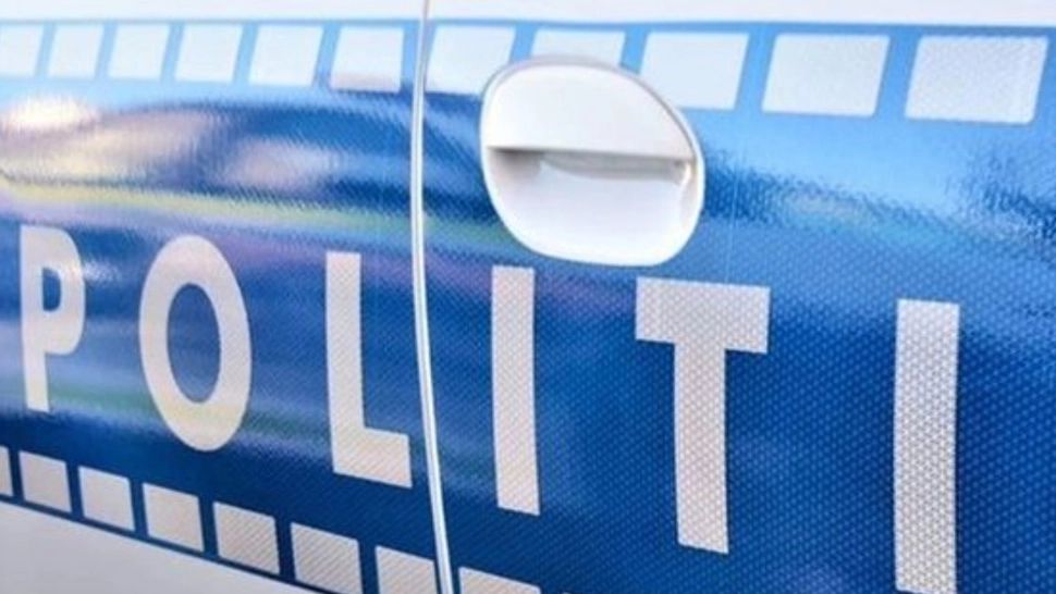 Furios că fosta iubită i-a refuzat cererea de prietenie pe Facebook, un bărbat din Dâmbovița a atacat-o acasă