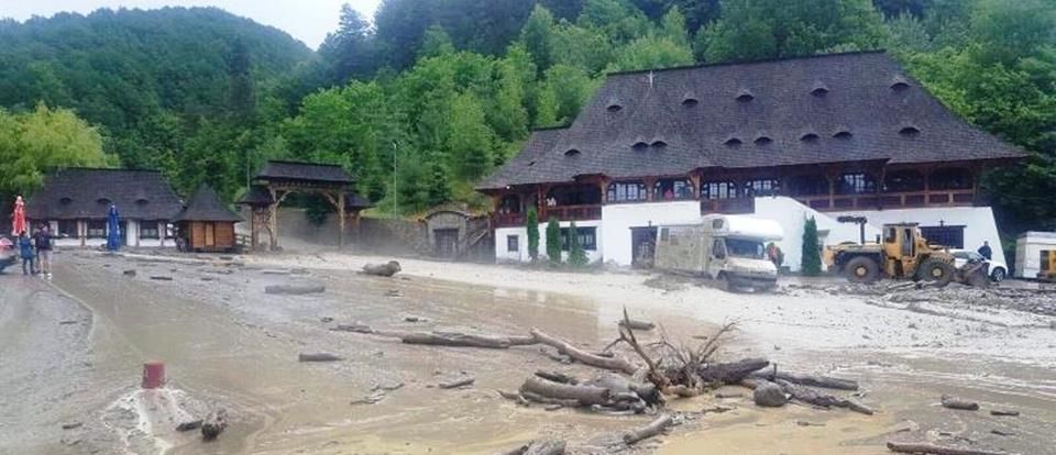 Peste 1 milion de lei alocaţi pentru reabilitarea infrastructurii locale distruse de inundaţii