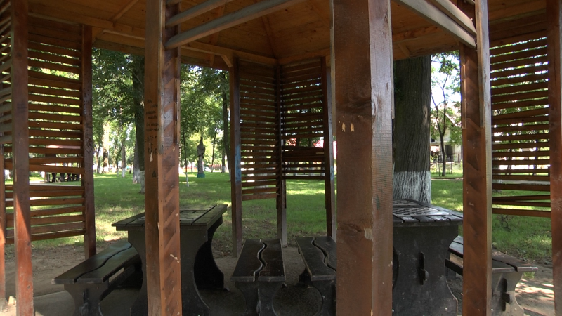 Filigoriile din Parcul Grădina Morii din Sighet au fost vandalizate