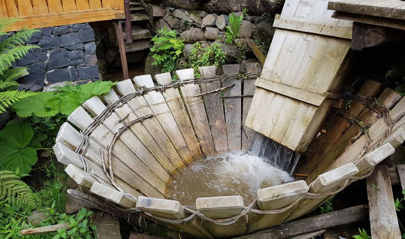 Turiștii sunt atrași de tradițiile din Maramureș