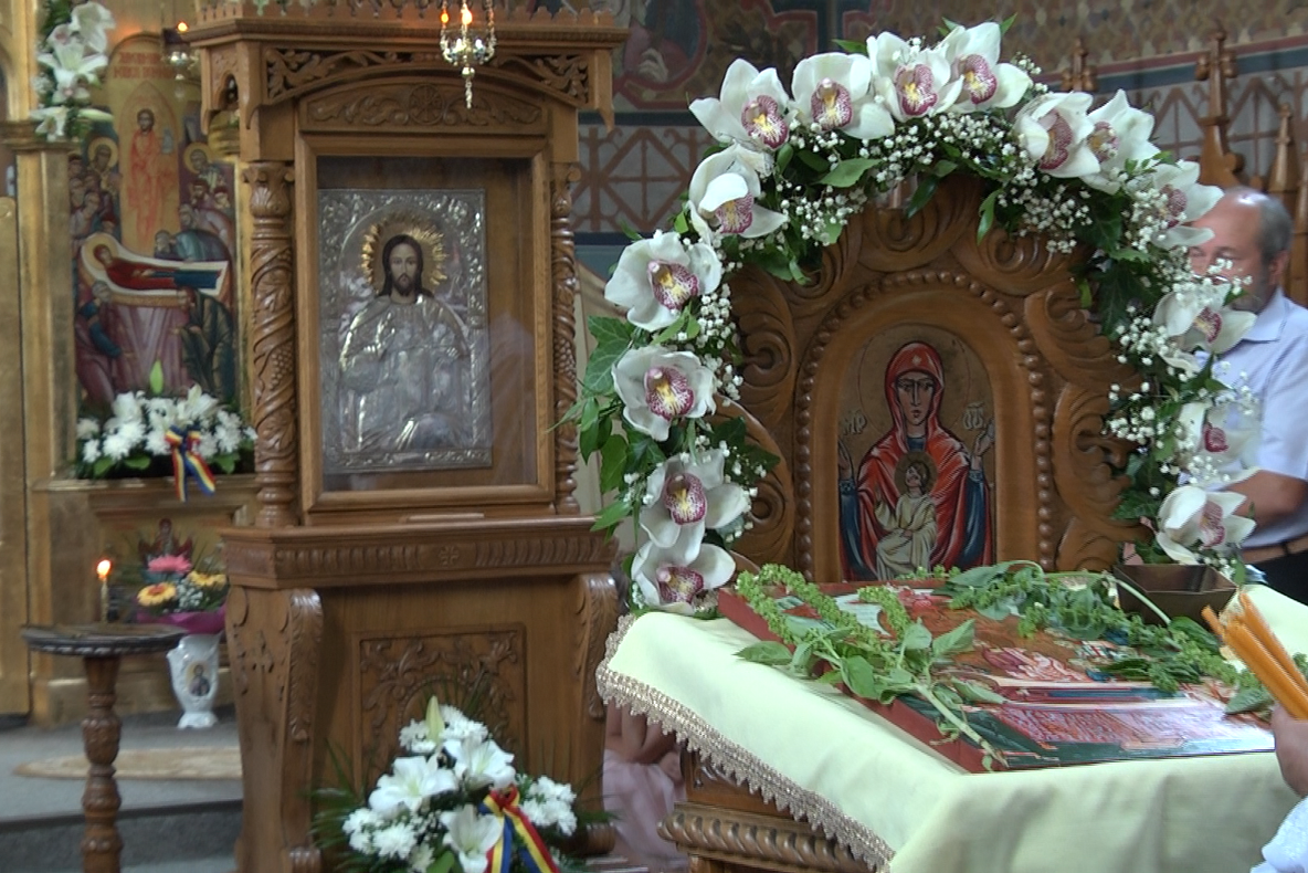 Creştinii sărbătoresc în 15 august Adormirea Maicii Domnului, una dintre cele mai mari sărbători din an