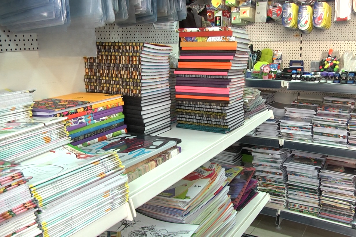 Maramureșenii au început goana după rechizite