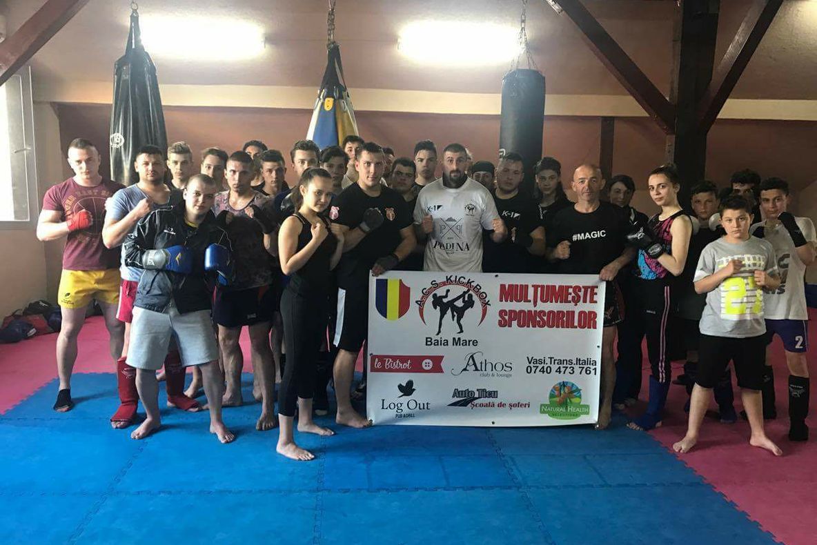 ACS KickBox Baia Mare organizează o gală umanitară pentru ajutorarea copiilor bolnavi de distrofie musculară