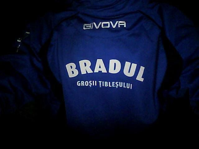 Doliu la Bradul Groșii Țibleșului - un fotbalist a murit după ce s-a răsturnat cu tractorul