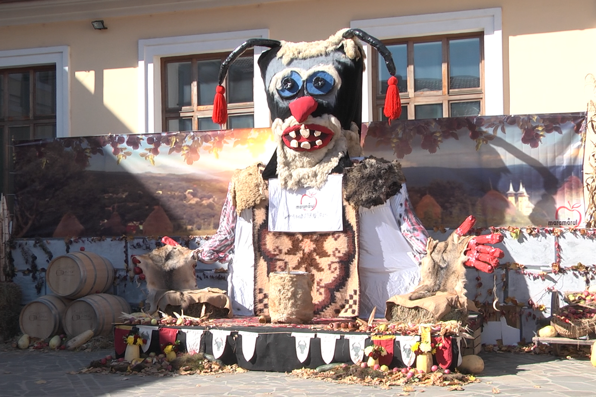 Sărbătoarea mărului din livezile tradiționale ale Maramureșului, la cea de-a VIII-a ediție