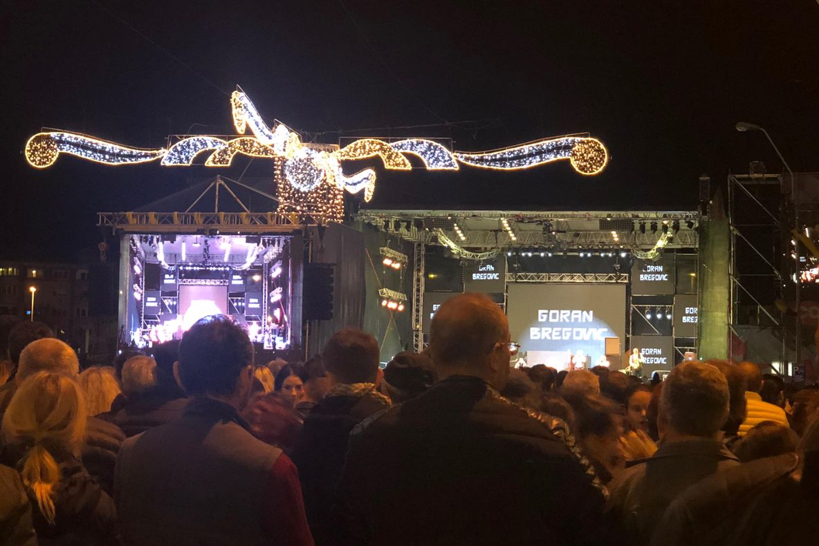 Goran Bregovic și DJ Mahmut Orhan, artiștii care au încheiat evenimentul ”Castane 2018”