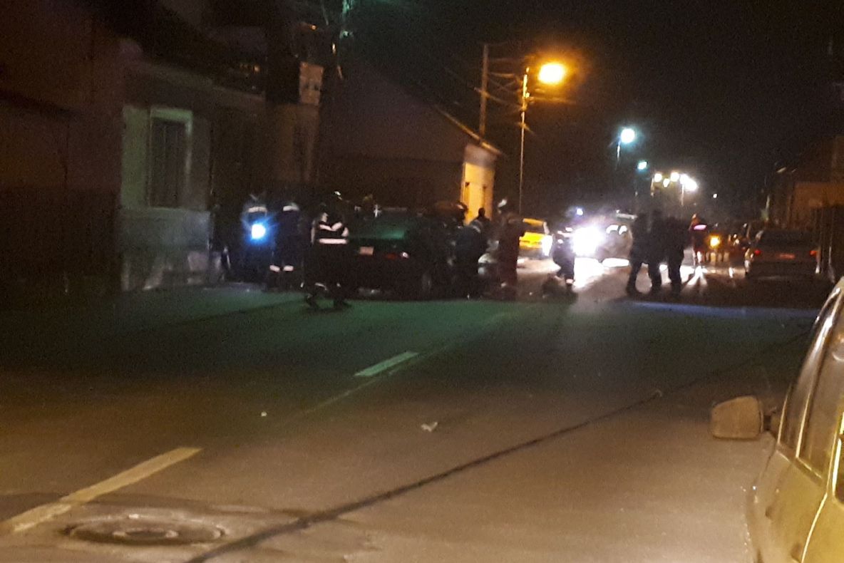 Accident grav în Sighetu Marmației. Un șofer a rănit un minor de 4 ani și a fisurat o țeavă de gaz