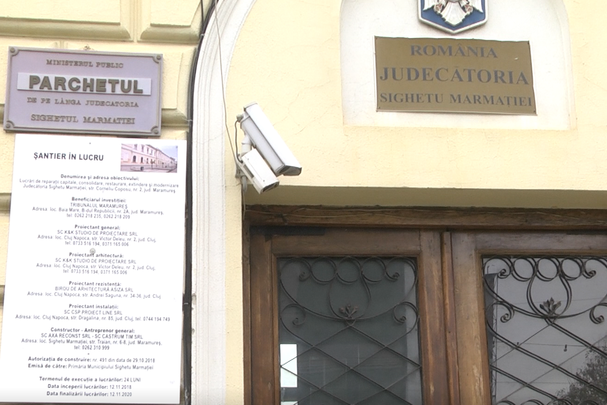 La Judecătoria Sighetu Marmaţiei au fost demarate, în cursul acestei luni, ample lucrări de reparaţii
