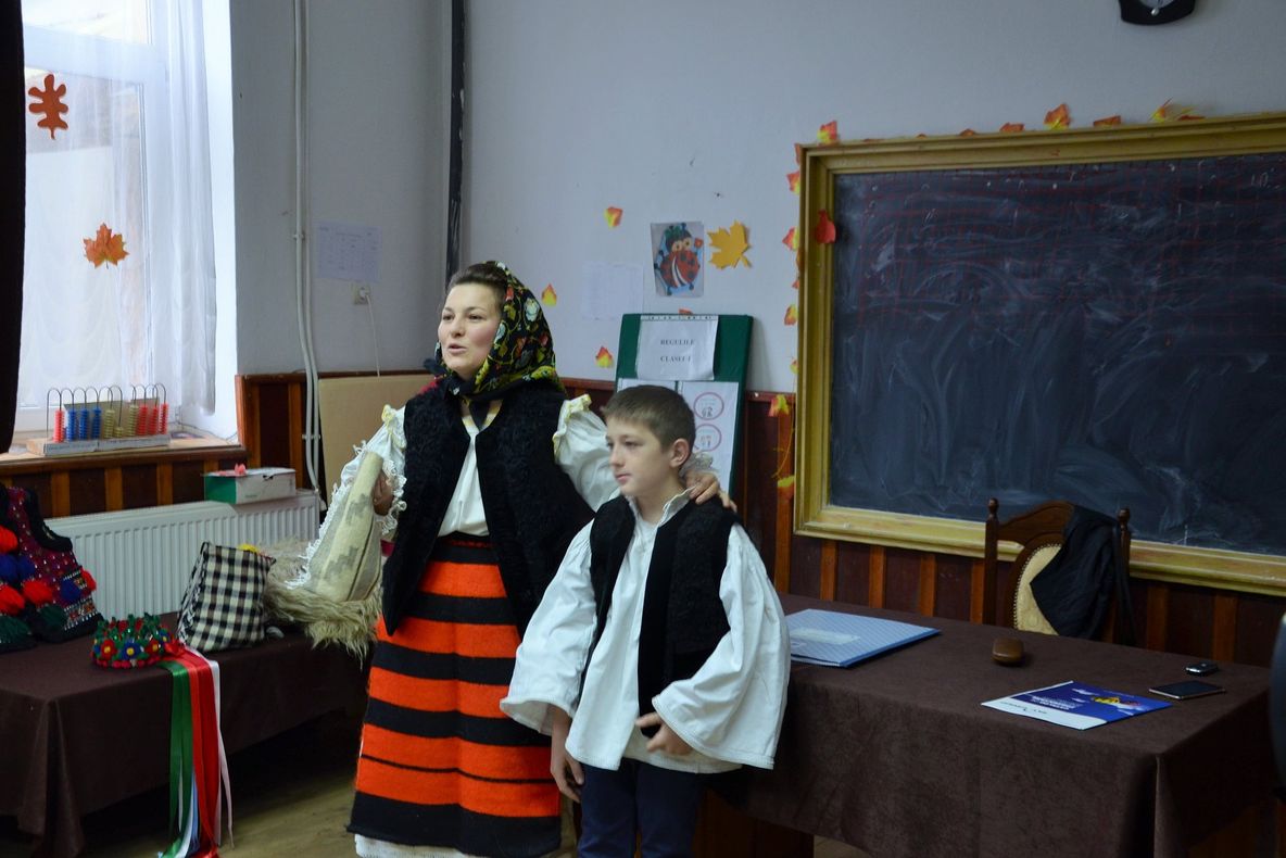 Întâlnirea partenerilor din cadrul proiectului ”Școala Rădăcinilor Străbune” la Școala Gimnazială ”Vasile Berci” din Călinești